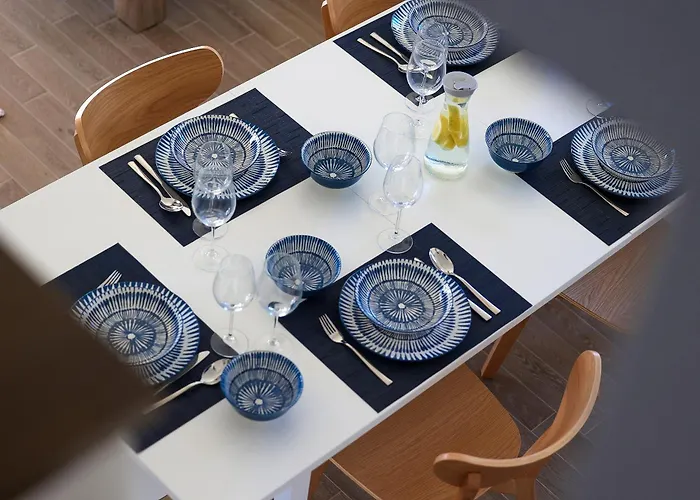 Papa's Court Ii With Pool * Pašman